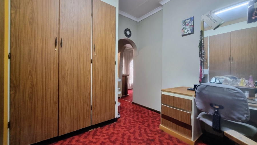 4 Bedroom Property for Sale in Deneysville Free State